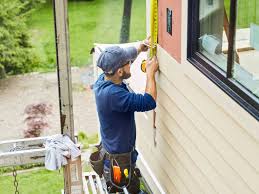 Best Vinyl Siding Installation  in Pomona, KS